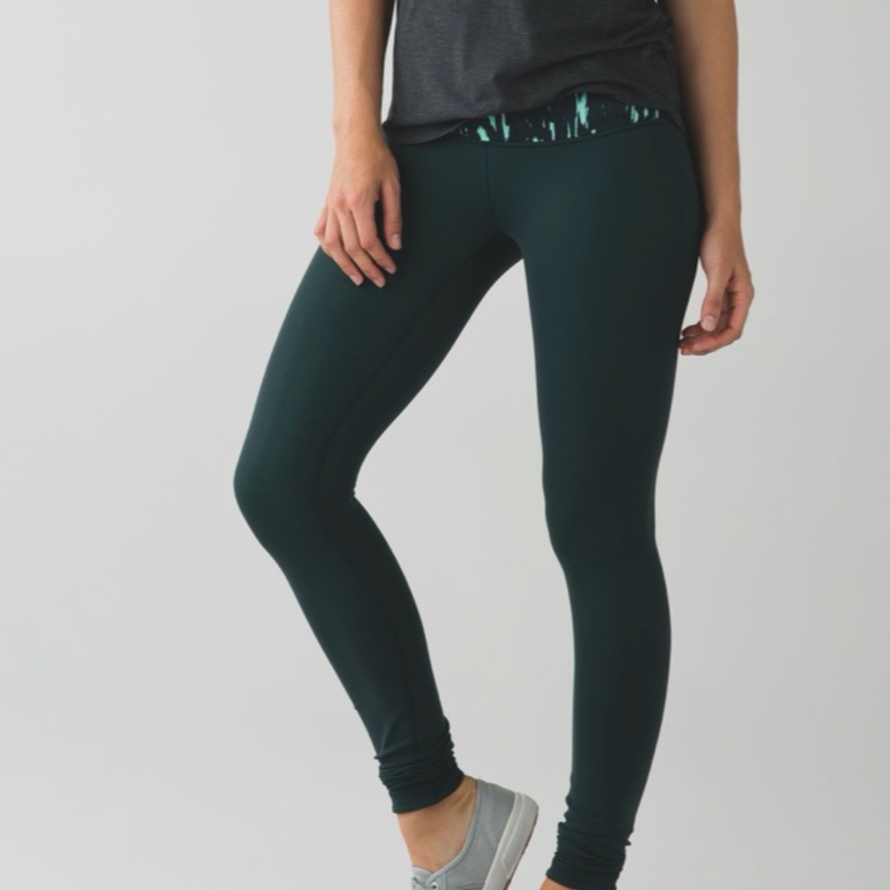 Lululemon Wunder Under Pant III (Reversible) Size 4 Dark Fuel / Menthol